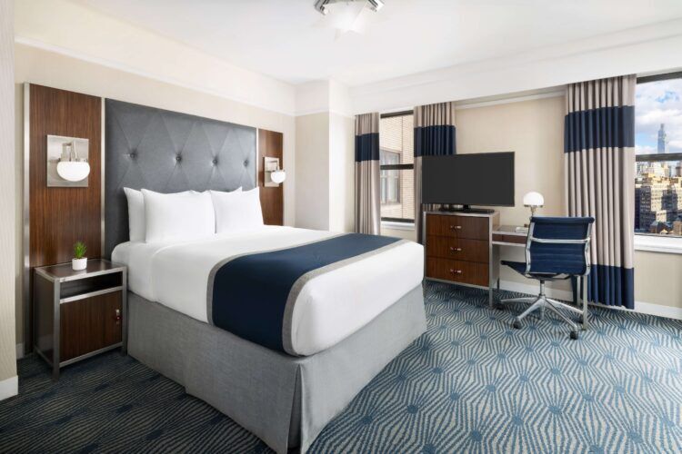 The New Yorker Hotel — photo 25 of 60
